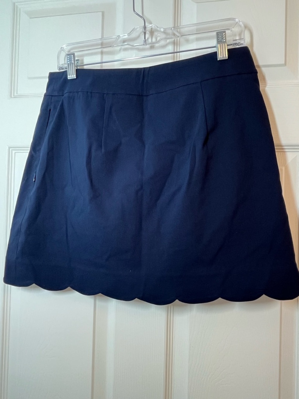 J McLaughlin Scallop-Hem Skort in Navy Blue Size Medium - Picture 2 of 10